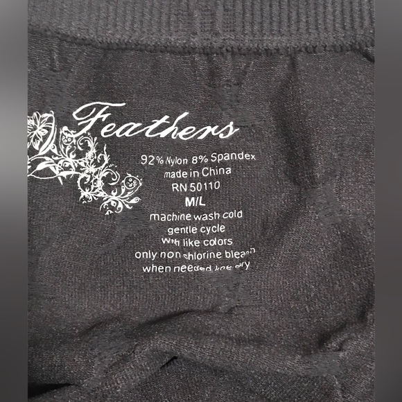 Textured Leggings - Picture 9 of 9